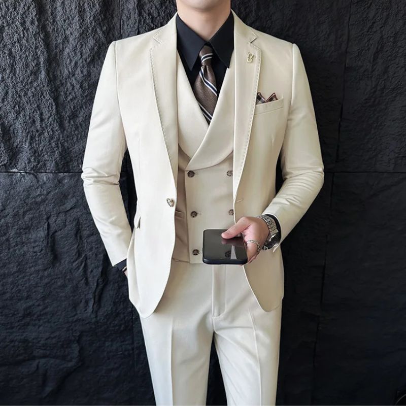 suit, modern men’s suit, men’s suit, men’s slim fit suit, formal men’s suit, executive men’s suit, double-breasted waistcoat suit