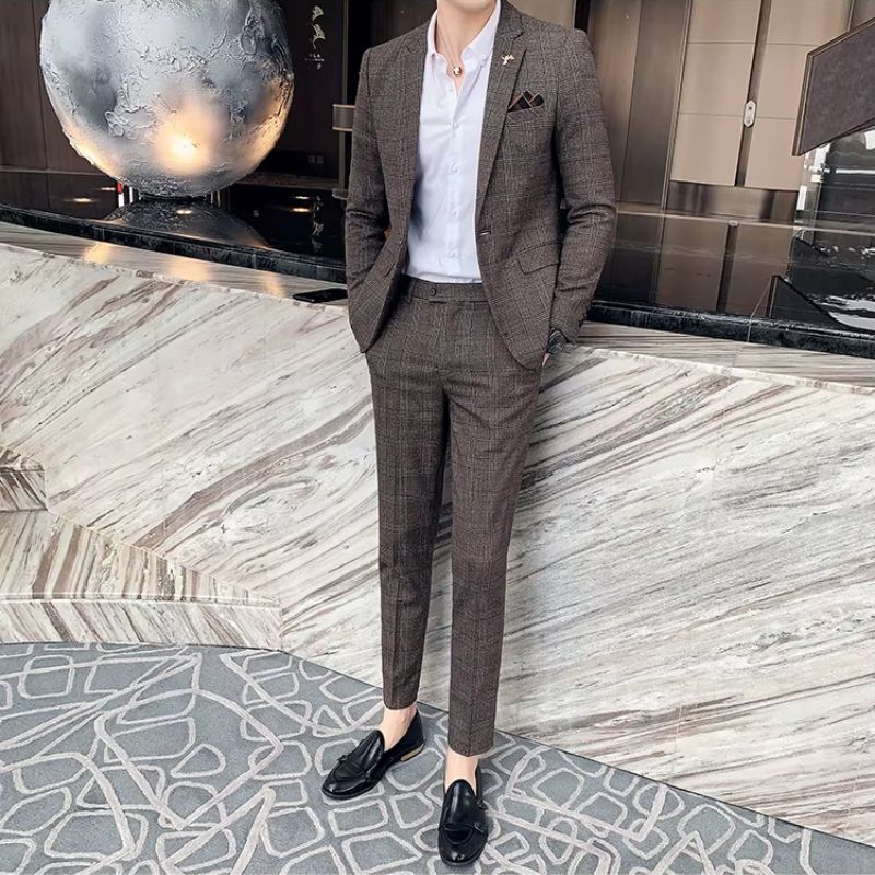 vintage checkered suit, slim fit men’s suit, retro men’s outfit, formal check suit, Maximus men’s fashion