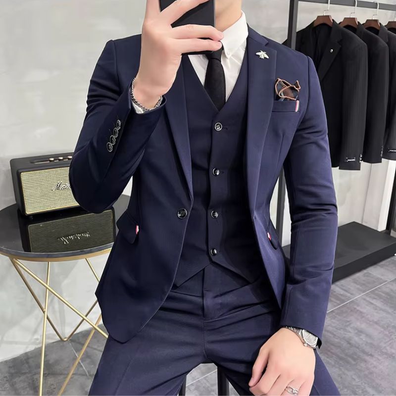 three-piece suit, suit, solid men’s suit, modern men’s suit, men’s suit, men’s slim fit suit, formal men’s suit