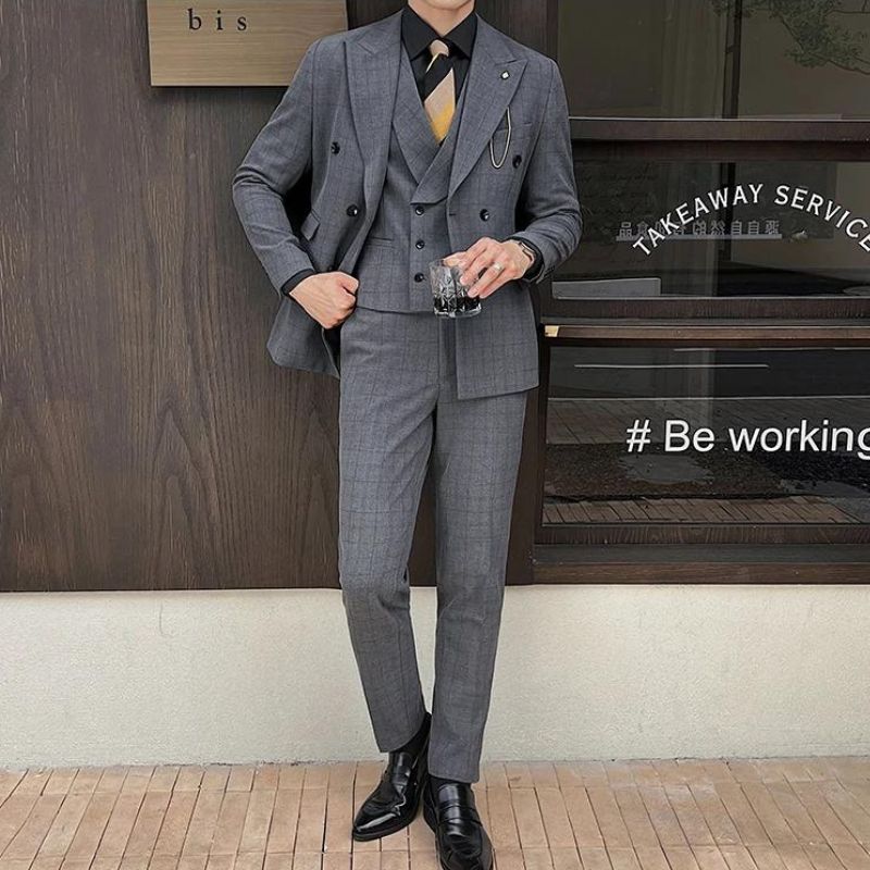 suit, Plaid Suit, men’s suit, Men’s Plaid Suit, Men's Plaid Suit, Men's Double-Breasted Suit, Men's Double-Breasted Plaid Suit, double-breasted suit