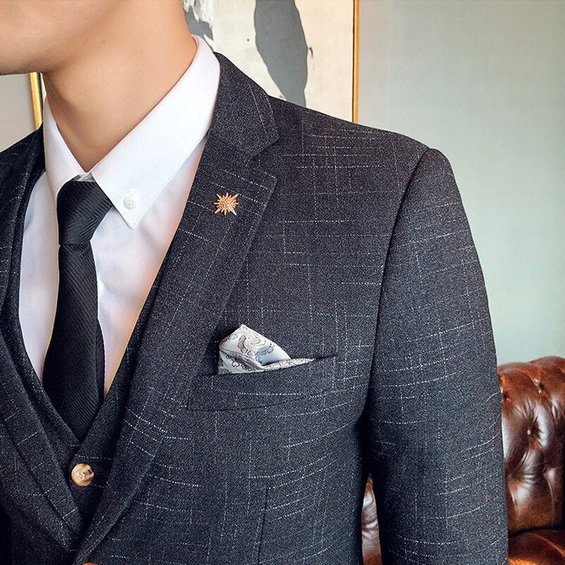suit, striped suit, striped men’s suit, men’s suit, elegant suit, elegant men’s suit