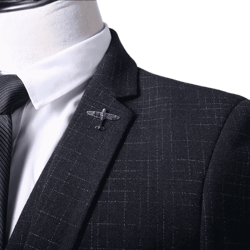 suit, striped men’s fashion, slim striped men’s suit, slim fit formal wear, modern men’s suit, men’s suit, elegant three piece suit