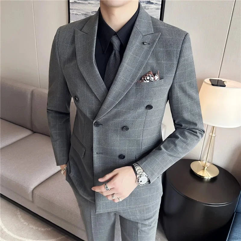 suit, Slim Fit Suit, Plaid Suit, plaid men’s suit, men’s suit, men’s slim fit suit, Men’s Plaid Suit, Men’s Double-Breasted Suit, formal men’s suit, executive men’s suit
