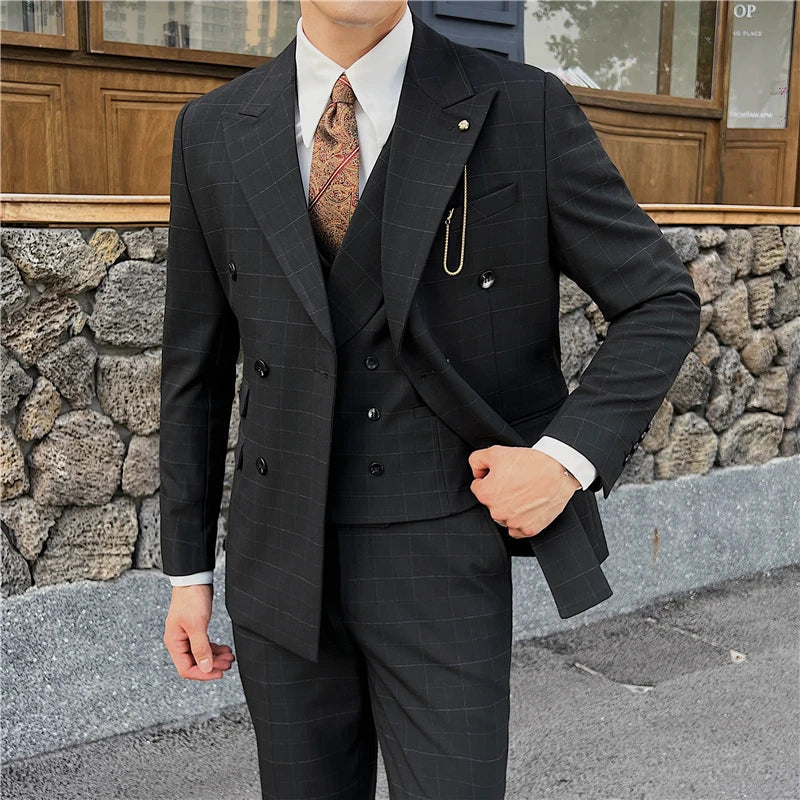 suit, Plaid Suit, men’s suit, Men’s Plaid Suit, Men's Plaid Suit, Men's Double-Breasted Suit, Men's Double-Breasted Plaid Suit, double-breasted suit