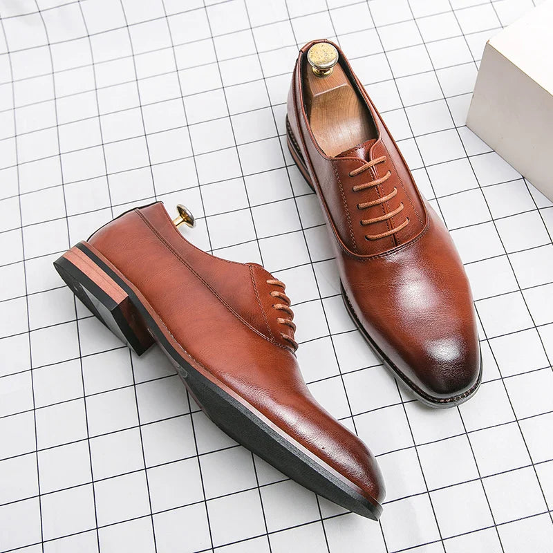 men’s oxford shoes, classic formal shoes, elegant business footwear, synthetic leather oxford, timeless dress shoes, Maximus oxford shoes
