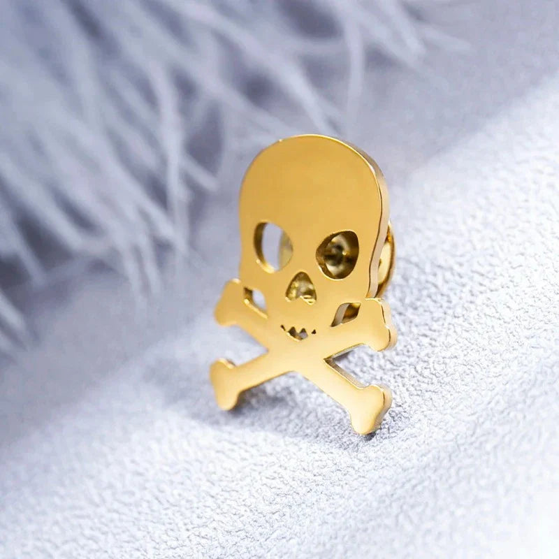 suit brooch, skull suit brooch, skull brooch, modern suit accessories, men’s suit brooch, men’s skull lapel pin, men’s lapel pin accessory, gothic lapel pin men, brooch