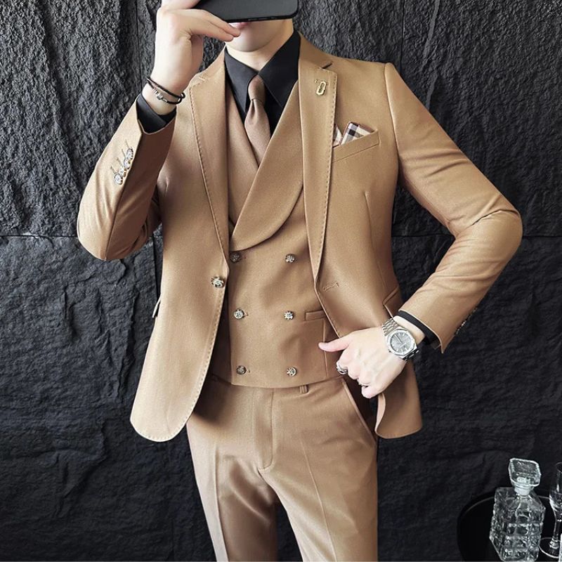 suit, modern men’s suit, men’s suit, men’s slim fit suit, formal men’s suit, executive men’s suit, double-breasted waistcoat suit