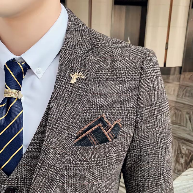 vintage checkered suit, slim fit men’s suit, retro men’s outfit, formal check suit, Maximus men’s fashion