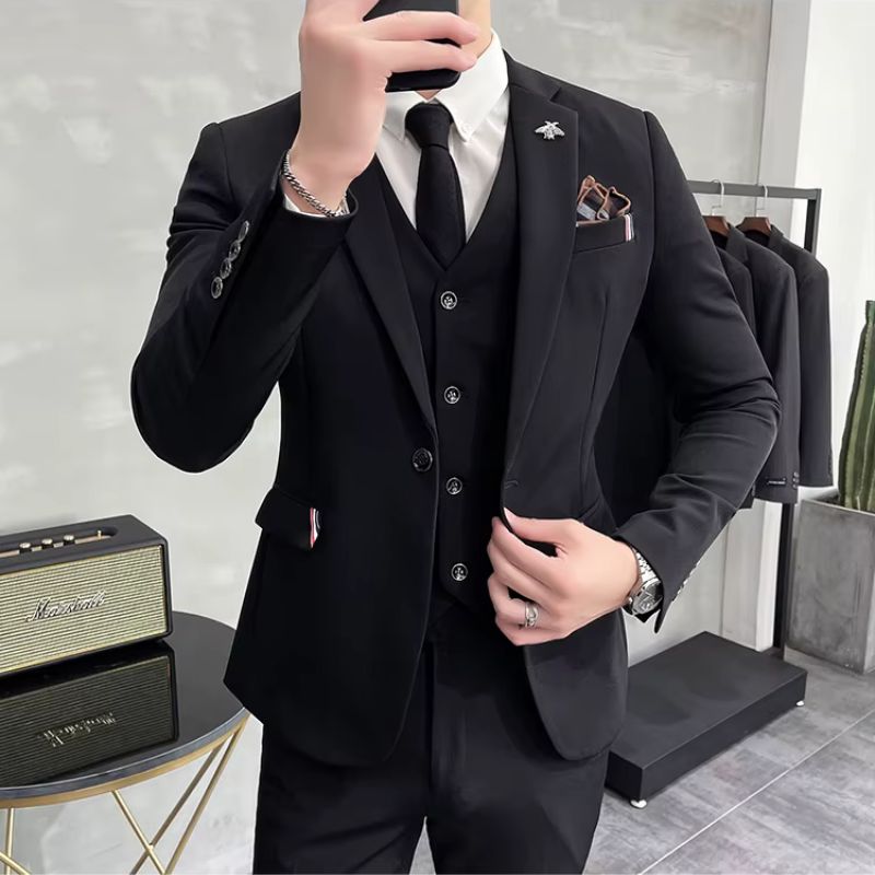 three-piece suit, suit, solid men’s suit, modern men’s suit, men’s suit, men’s slim fit suit, formal men’s suit