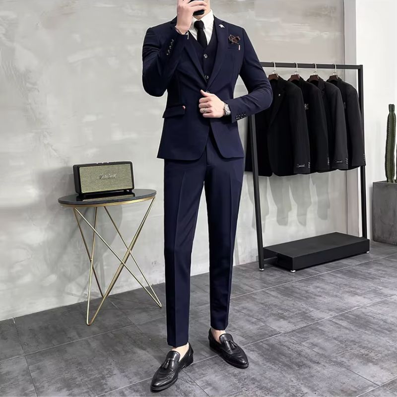 three-piece suit, suit, solid men’s suit, modern men’s suit, men’s suit, men’s slim fit suit, formal men’s suit