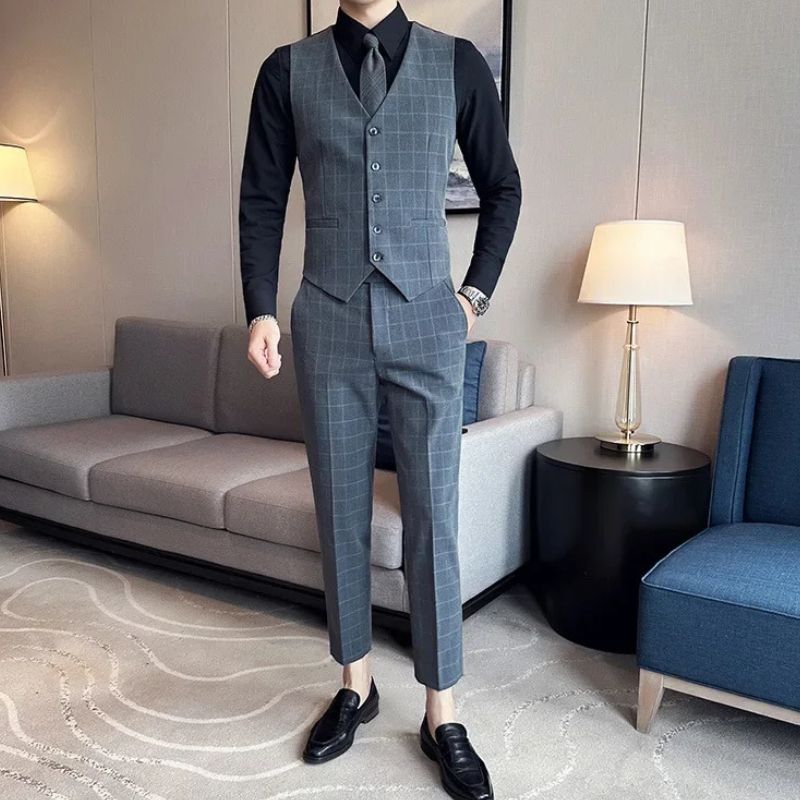 suit, Slim Fit Suit, Plaid Suit, plaid men’s suit, men’s suit, men’s slim fit suit, Men’s Plaid Suit, Men’s Double-Breasted Suit, formal men’s suit, executive men’s suit