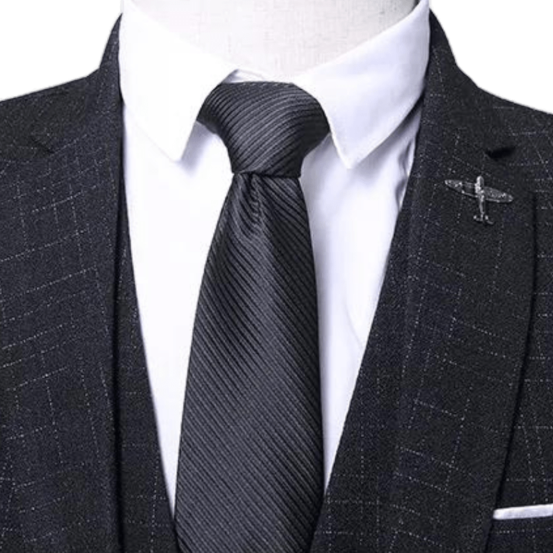 suit, striped men’s fashion, slim striped men’s suit, slim fit formal wear, modern men’s suit, men’s suit, elegant three piece suit