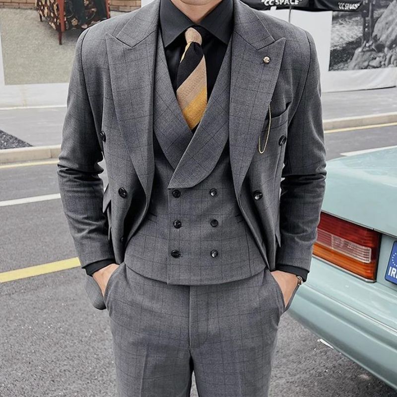 suit, Plaid Suit, men’s suit, Men’s Plaid Suit, Men's Plaid Suit, Men's Double-Breasted Suit, Men's Double-Breasted Plaid Suit, double-breasted suit