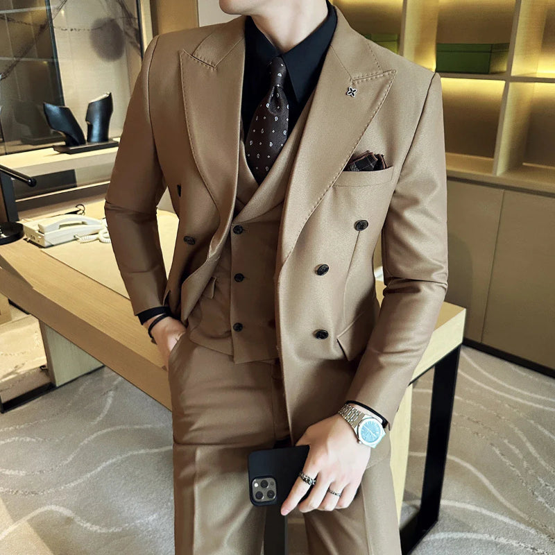 suit, Men's Suit, Men's Style Suit, Men's Style Double-Breasted Suit, Men's Double-Breasted Suit, double-breasted suit