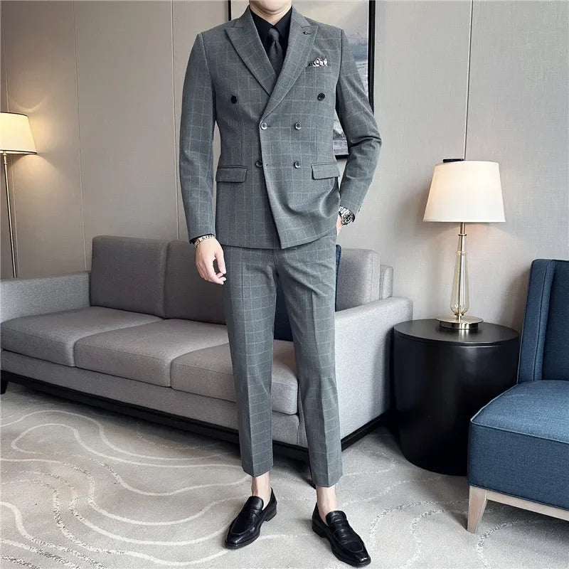 suit, Slim Fit Suit, Plaid Suit, plaid men’s suit, men’s suit, men’s slim fit suit, Men’s Plaid Suit, Men’s Double-Breasted Suit, formal men’s suit, executive men’s suit