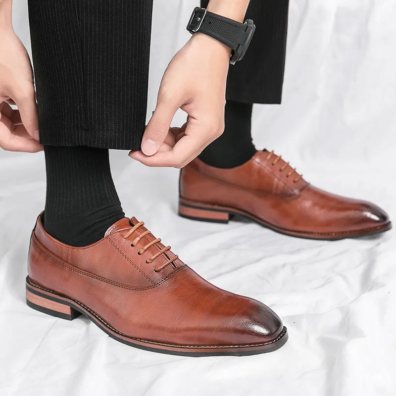 men’s oxford shoes, classic formal shoes, elegant business footwear, synthetic leather oxford, timeless dress shoes, Maximus oxford shoes