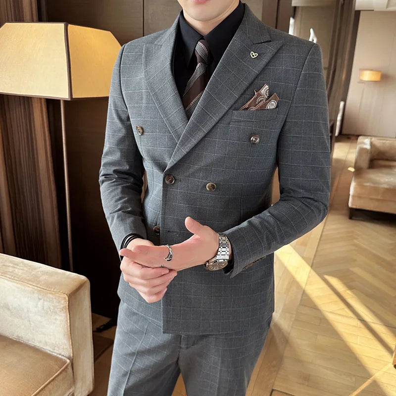 suit, Slim Fit Suit, Plaid Suit, plaid men’s suit, modern men’s suit, men’s suit, Men’s Plaid Suit, Men’s Double-Breasted Suit, formal men’s suit