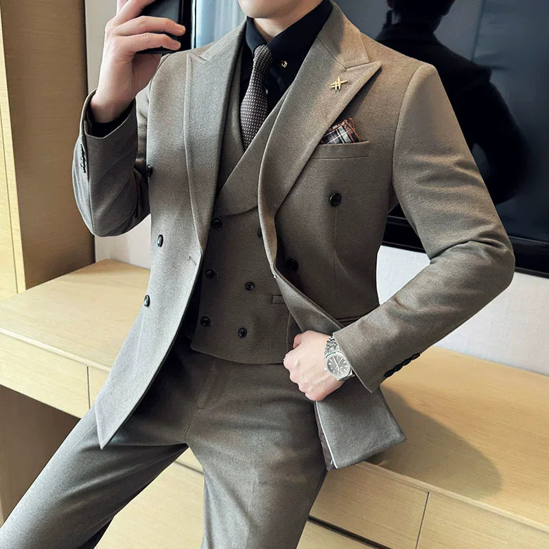 suit, Plain Suit, men’s suit, Men's Double-Breasted Suit, Men's Double-Breasted Plain Suit, double-breasted suit