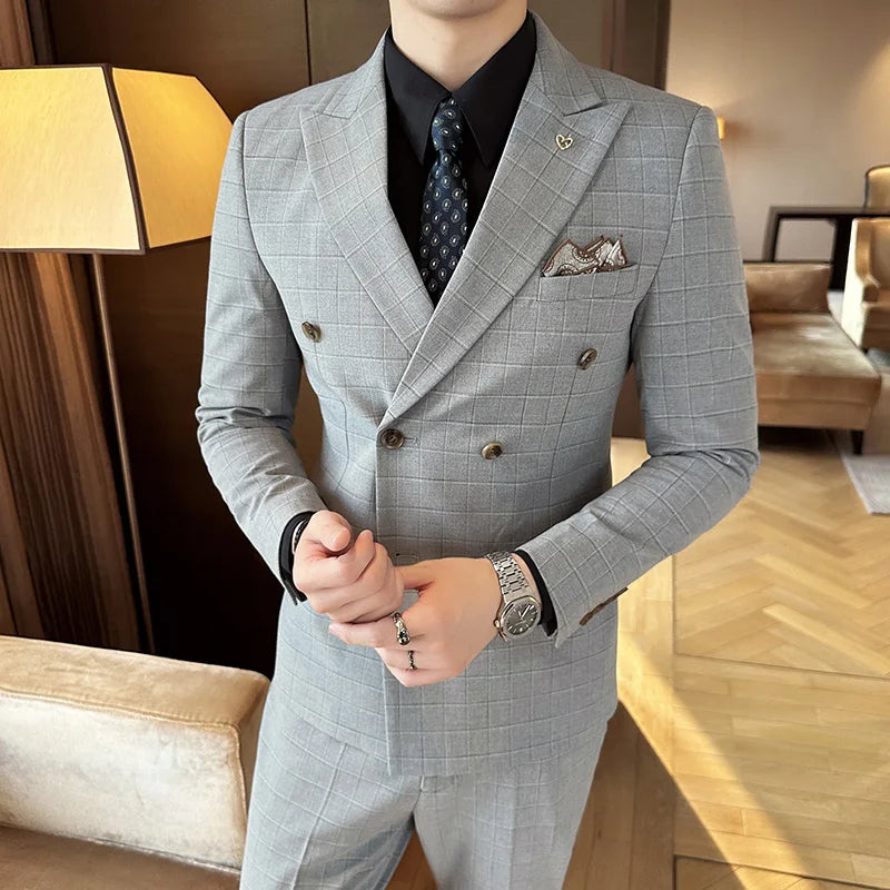 suit, Slim Fit Suit, Plaid Suit, plaid men’s suit, modern men’s suit, men’s suit, Men’s Plaid Suit, Men’s Double-Breasted Suit, formal men’s suit