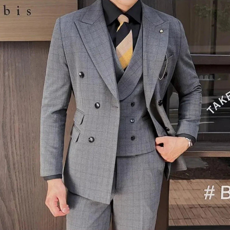 suit, Plaid Suit, men’s suit, Men’s Plaid Suit, Men's Plaid Suit, Men's Double-Breasted Suit, Men's Double-Breasted Plaid Suit, double-breasted suit